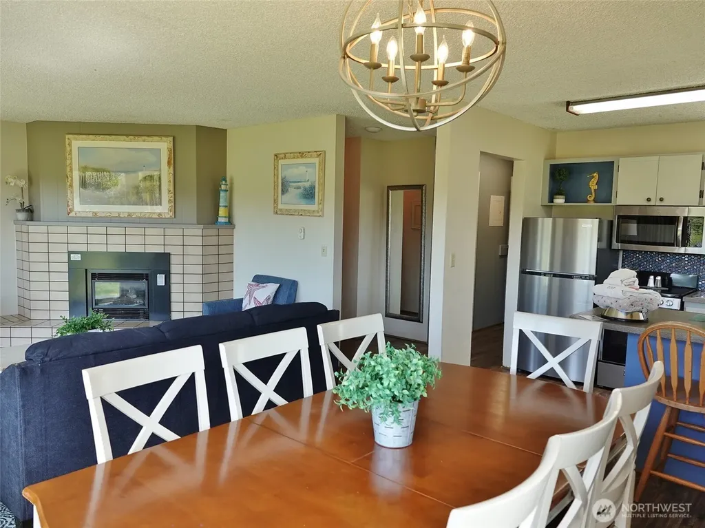 643 Ocean Shores Boulevard NW Ocean Shores WA 98569