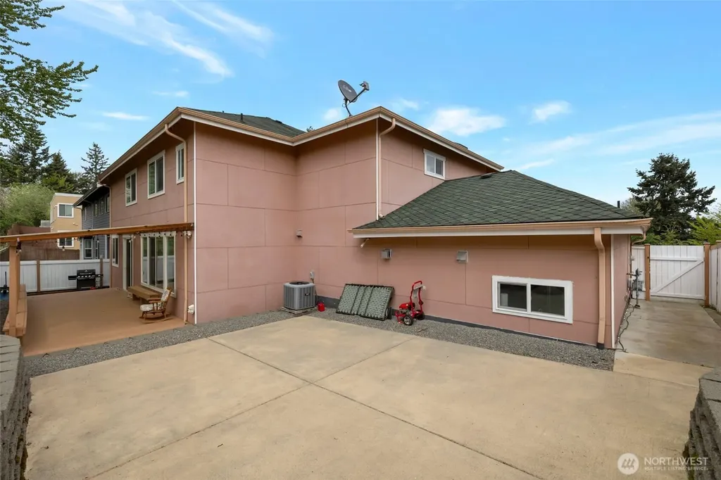 16741 46th Lane S Seatac WA 98188