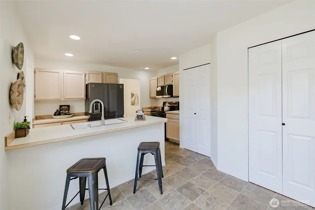 10898 Tulip Place NW Silverdale WA 98383