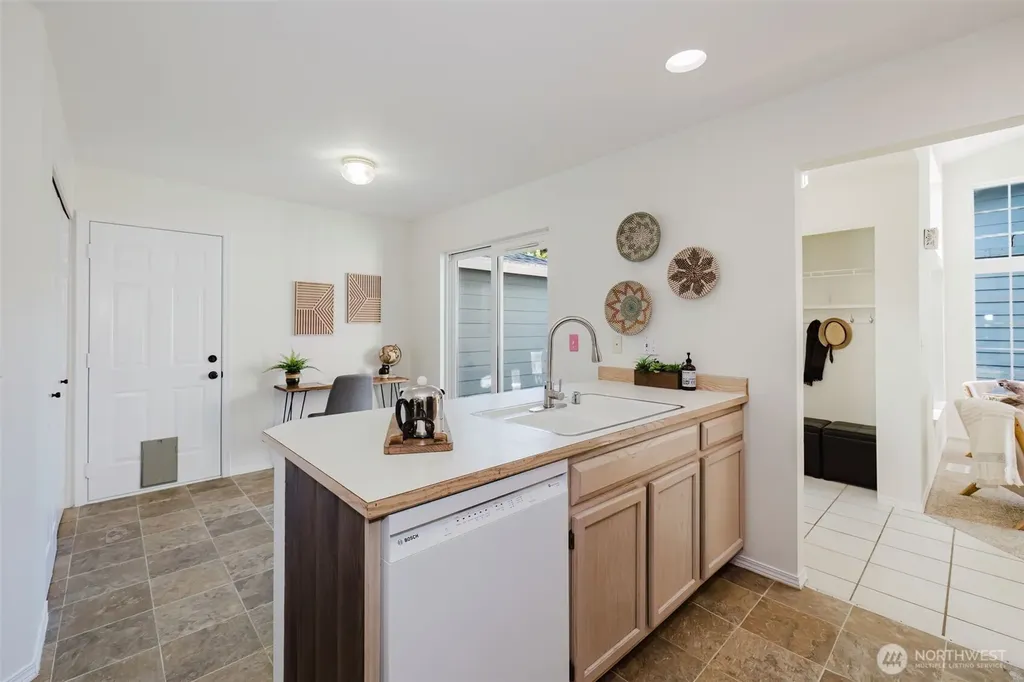 10898 Tulip Place NW Silverdale WA 98383