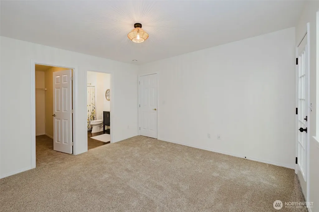 10898 Tulip Place NW Silverdale WA 98383