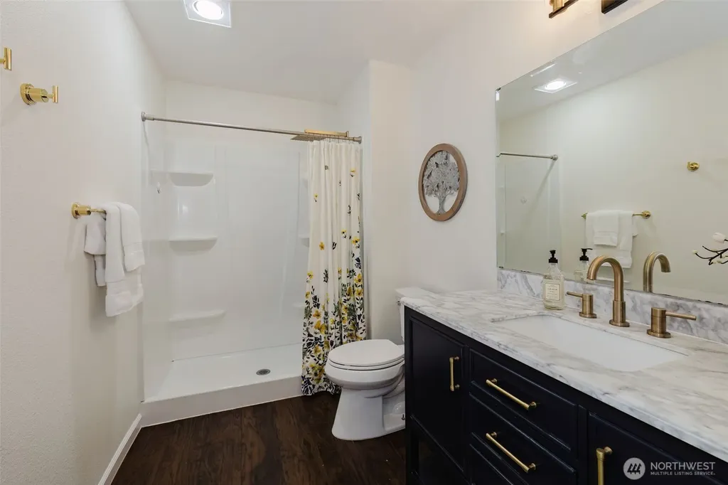 10898 Tulip Place NW Silverdale WA 98383