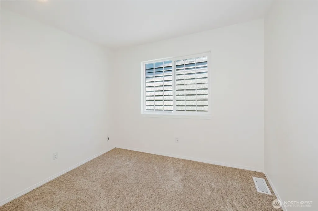 10898 Tulip Place NW Silverdale WA 98383
