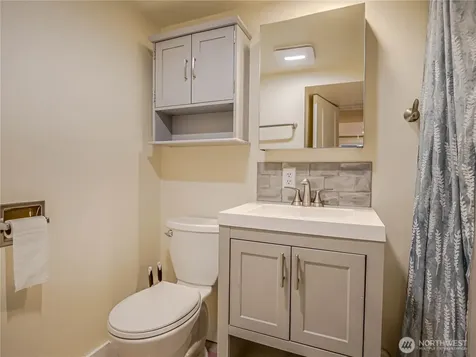 4026 Burke Avenue N Seattle WA 98103