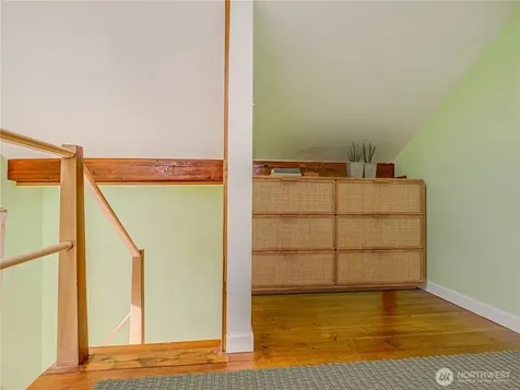 4026 Burke Avenue N Seattle WA 98103