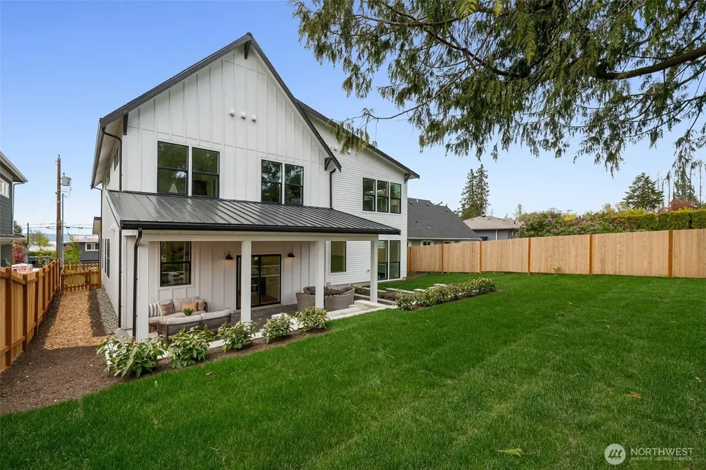 20134 23rd Avenue NW Shoreline WA 98177