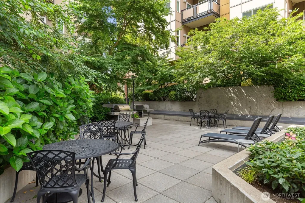 5450 Leary Avenue NW Seattle WA 98107
