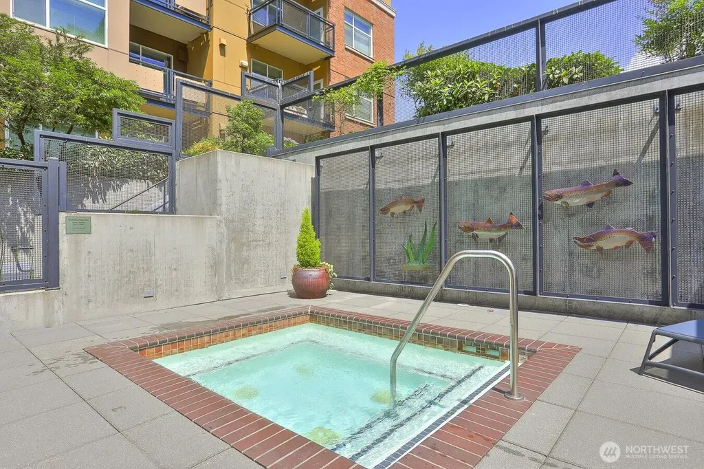 5450 Leary Avenue NW Seattle WA 98107