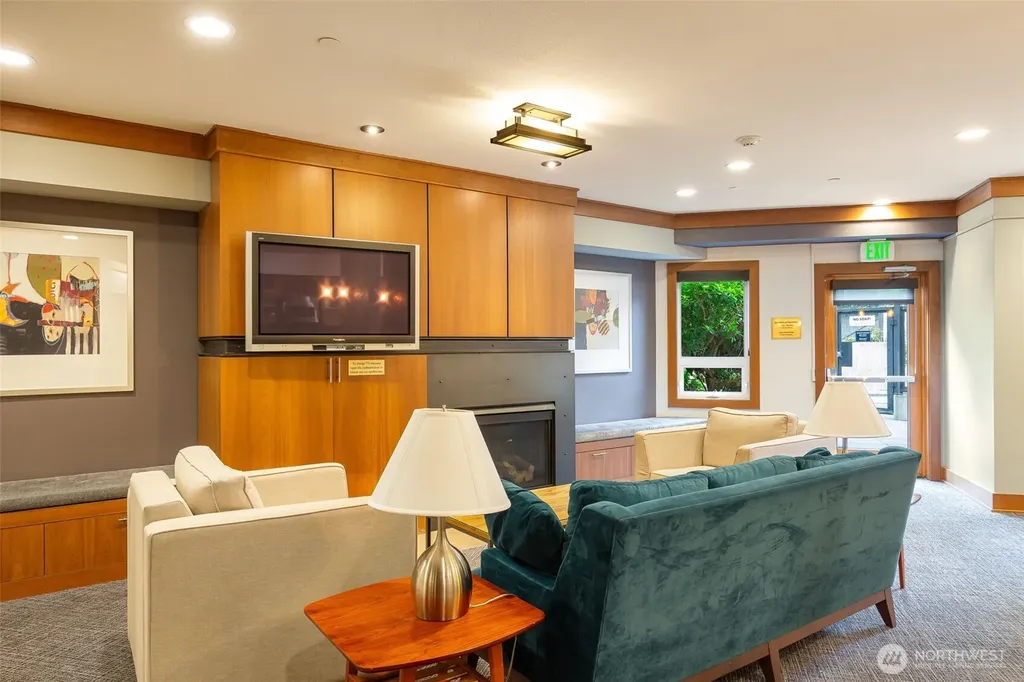 5450 Leary Avenue NW Seattle WA 98107
