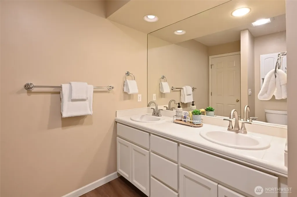2636 259th Court SE Sammamish WA 98075
