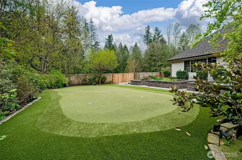 2636 259th Court SE Sammamish WA 98075