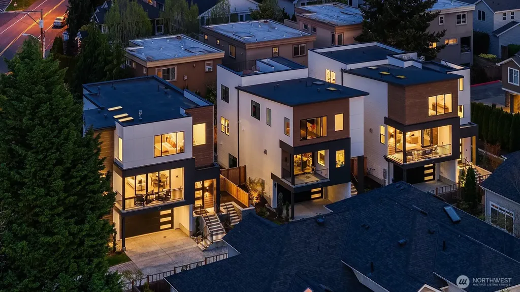 138 8th Court Kirkland WA 98033