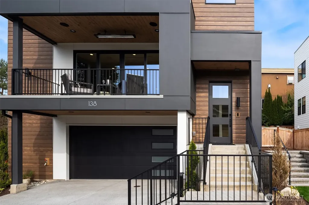 138 8th Court Kirkland WA 98033