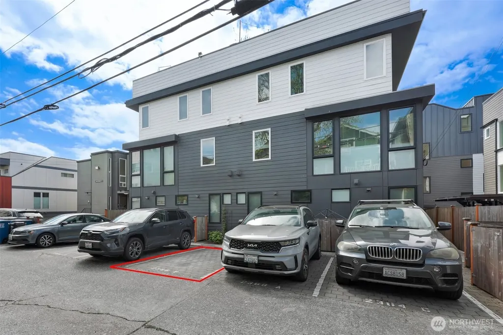 2366 Franklin Avenue E Seattle WA 98102