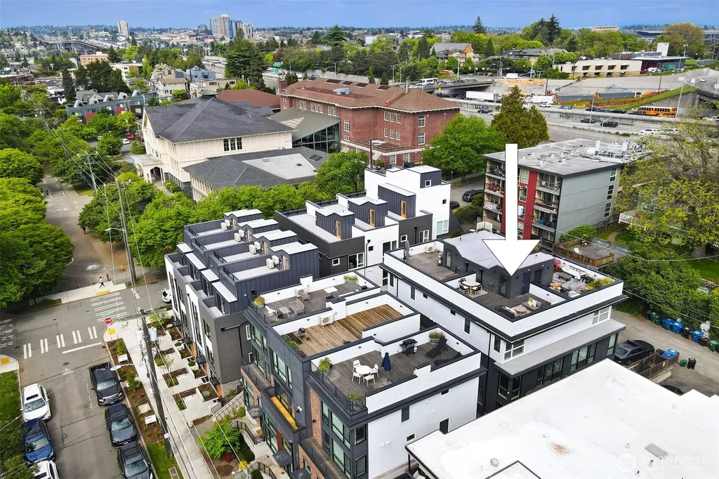 2366 Franklin Avenue E Seattle WA 98102
