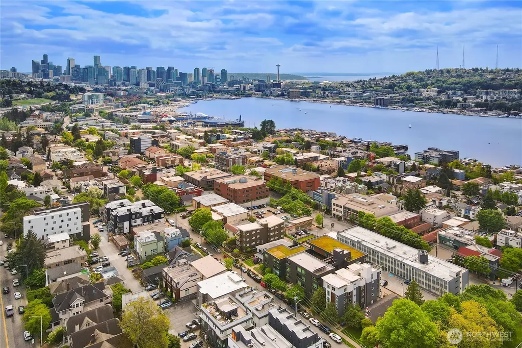 2366 Franklin Avenue E Seattle WA 98102