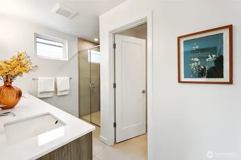 2366 Franklin Avenue E Seattle WA 98102