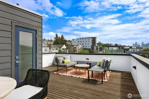 2366 Franklin Avenue E Seattle WA 98102