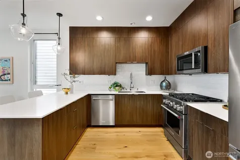 2366 Franklin Avenue E Seattle WA 98102