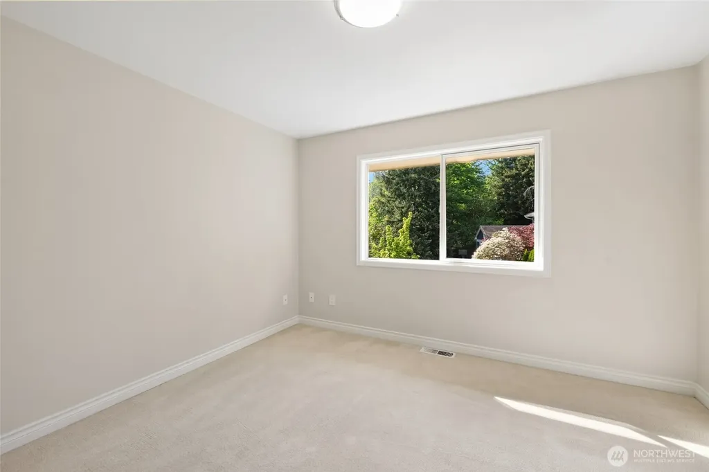 8144 W Mercer Way Mercer Island WA 98040