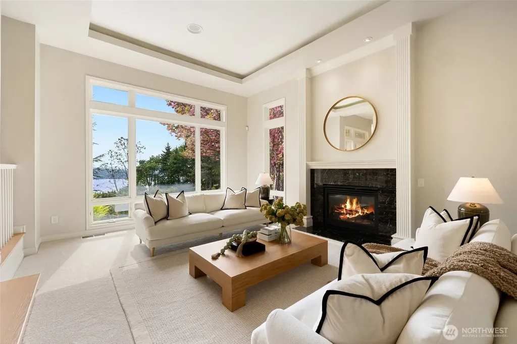 8144 W Mercer Way Mercer Island WA 98040