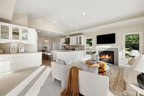 8144 W Mercer Way Mercer Island WA 98040