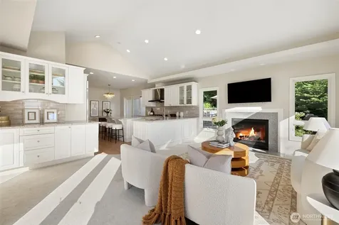 8144 W Mercer Way Mercer Island WA 98040