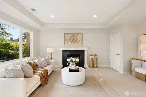 8144 W Mercer Way Mercer Island WA 98040