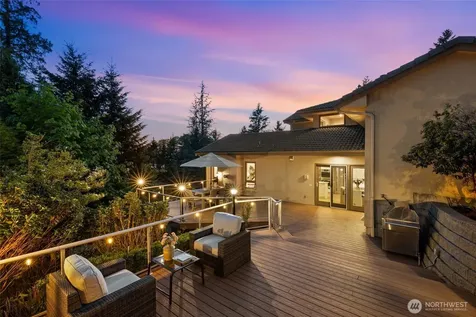 8144 W Mercer Way Mercer Island WA 98040