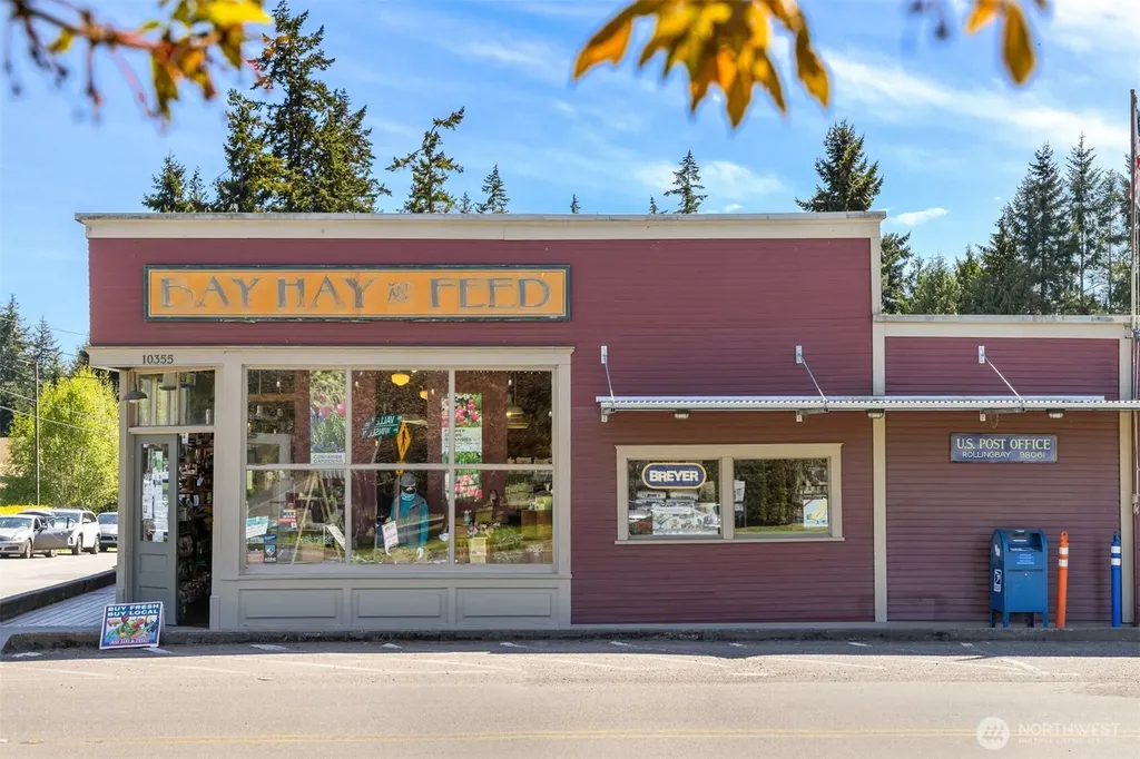 9820 NE Beach Crest Drive Bainbridge Island WA 98110