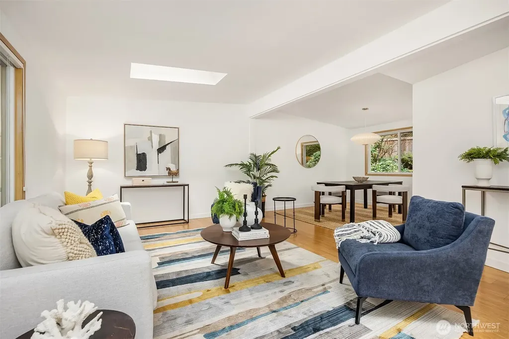 9820 NE Beach Crest Drive Bainbridge Island WA 98110