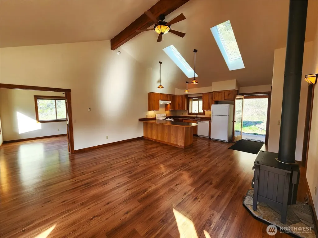 60 E Wannacut Lane Oroville WA 98844