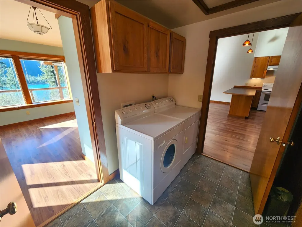 60 E Wannacut Lane Oroville WA 98844