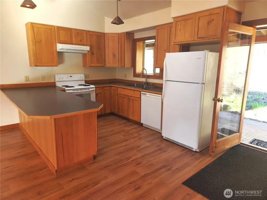 60 E Wannacut Lane Oroville WA 98844