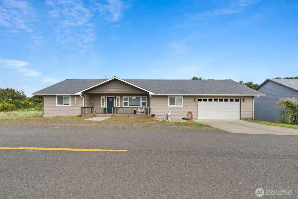 1503 Dune Crest Loop Westport WA 98595