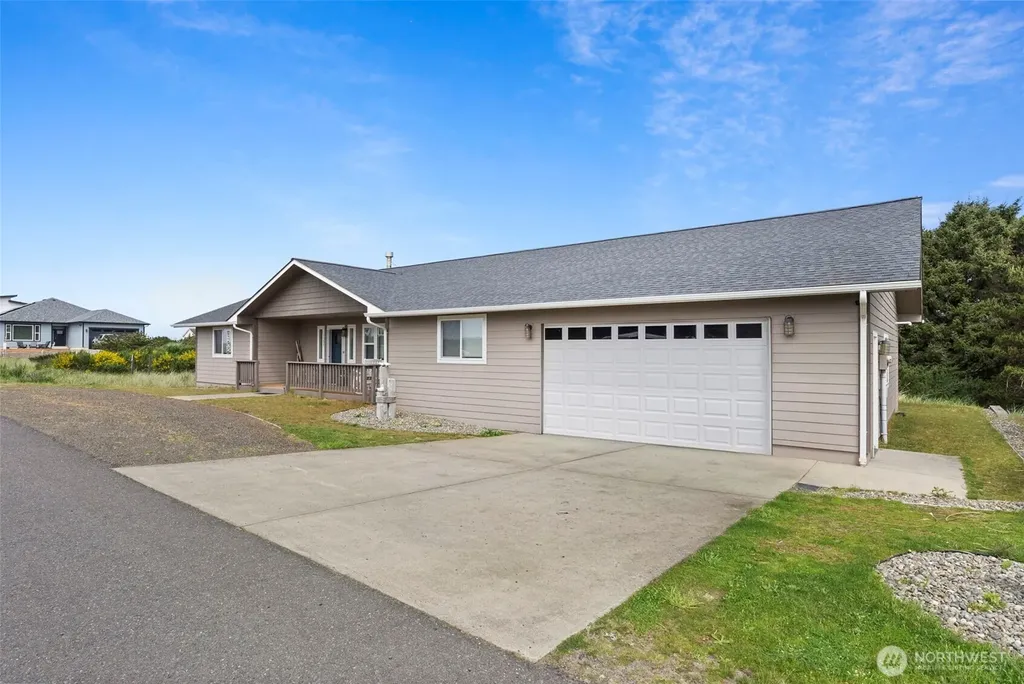 1503 Dune Crest Loop Westport WA 98595