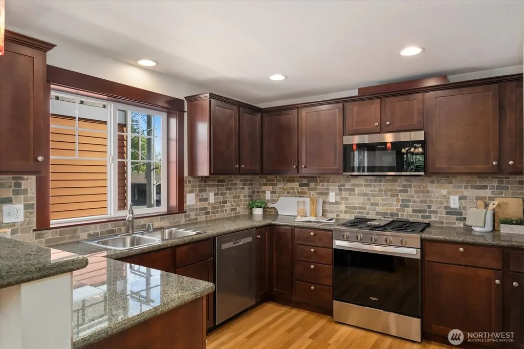 2205 NE 92nd Street Seattle WA 98115