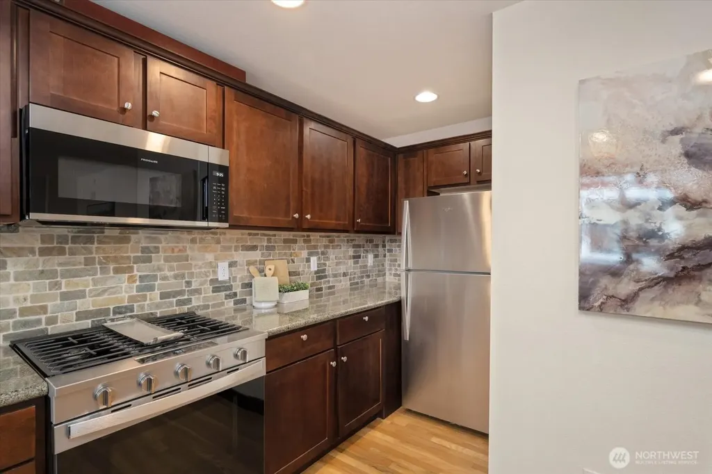 2205 NE 92nd Street Seattle WA 98115
