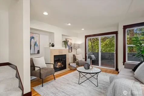 2205 NE 92nd Street Seattle WA 98115