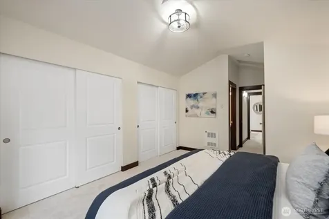 2205 NE 92nd Street Seattle WA 98115