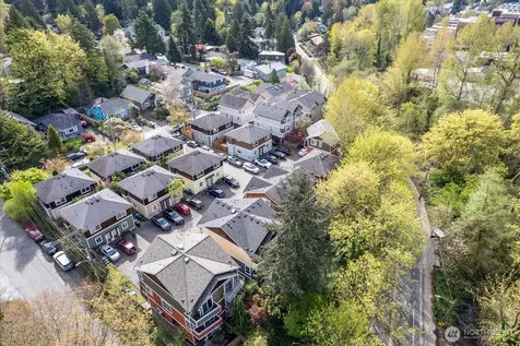 2205 NE 92nd Street Seattle WA 98115