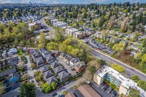 2205 NE 92nd Street Seattle WA 98115