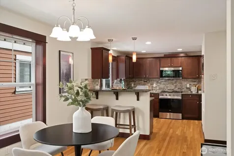 2205 NE 92nd Street Seattle WA 98115