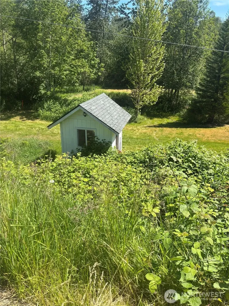 110 May Sequim WA 98382