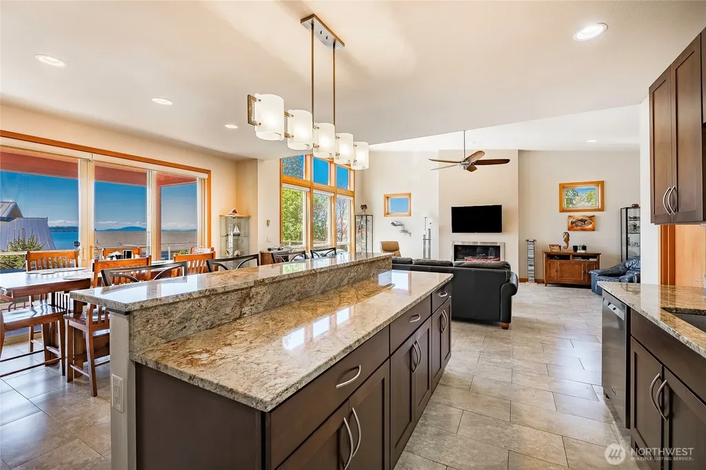8285 Sunset Street Blaine WA 98230