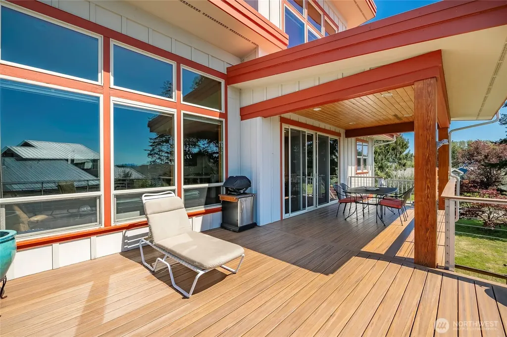 8285 Sunset Street Blaine WA 98230