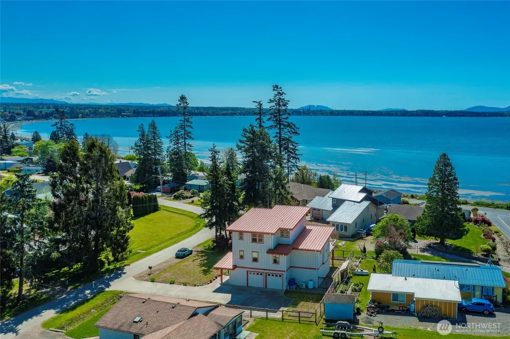 8285 Sunset Street Blaine WA 98230