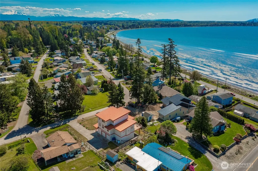 8285 Sunset Street Blaine WA 98230