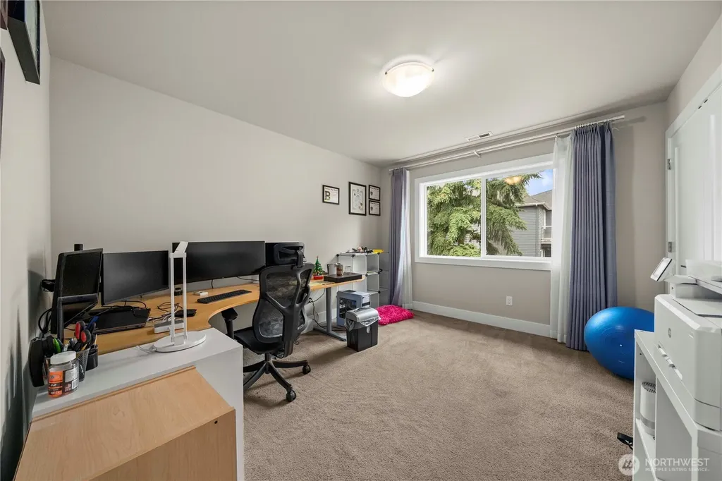 10351 SE 8th Street Bellevue WA 98004