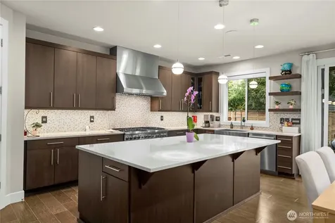 10351 SE 8th Street Bellevue WA 98004